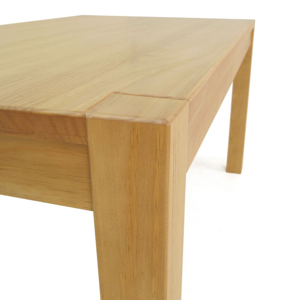 Detalhe do tampo espesso da Mesa Macaúba
